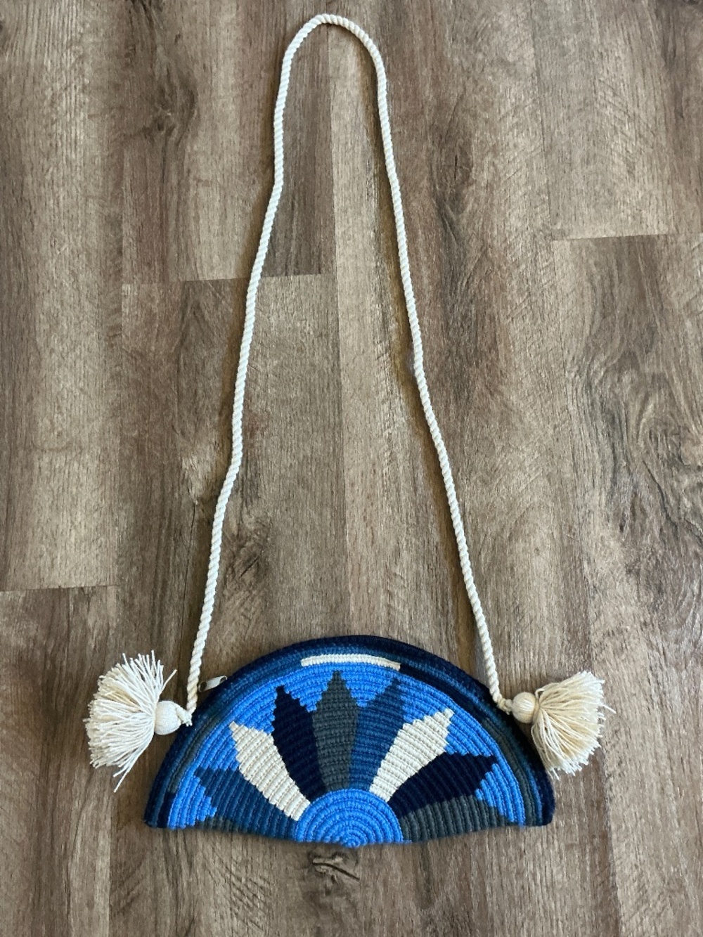 Wayuu Crossbody Purse Knitted Blue Floral Design Tassels Boho Festival Fan Zip